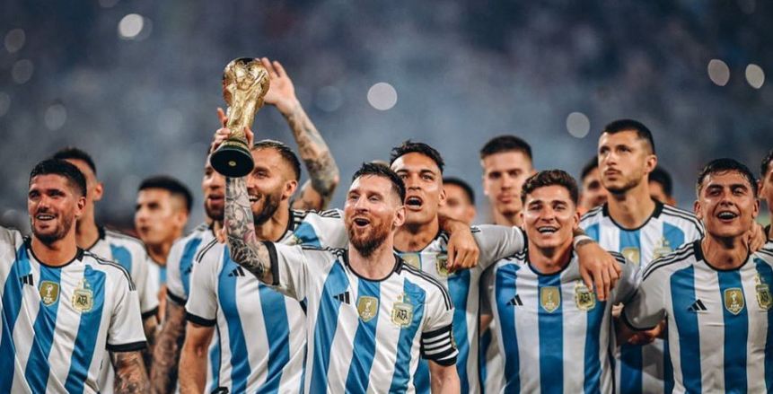 فيفا يرفض التحقيق وتوقيع العقوبات على الأرجنتين بعد مباراة مصر