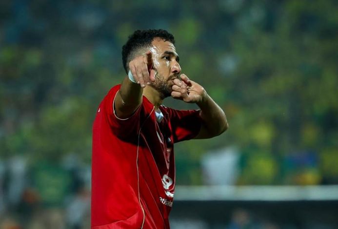 مصدر بالأهلي يحسم الجدل: تريزيجيه لم يرحل مجانًا