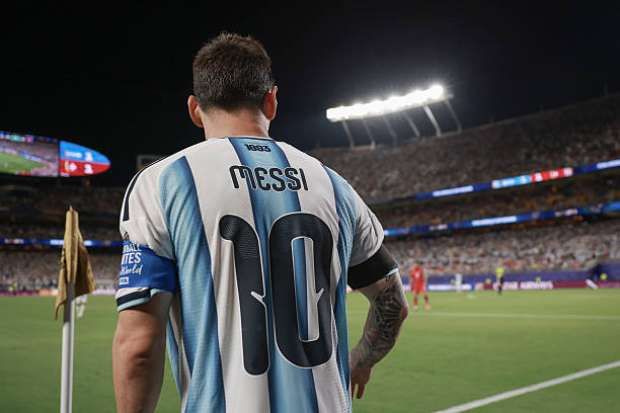 19062899e8.jpg