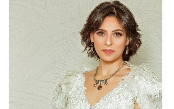 الفنانة نورهان شعيب