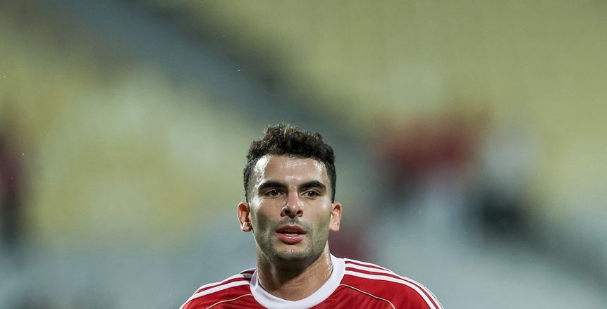 شوبير: زيزو لا يعيش أجمل أيامه.. ووالد اللاعب سيرفض طلب الأهلي