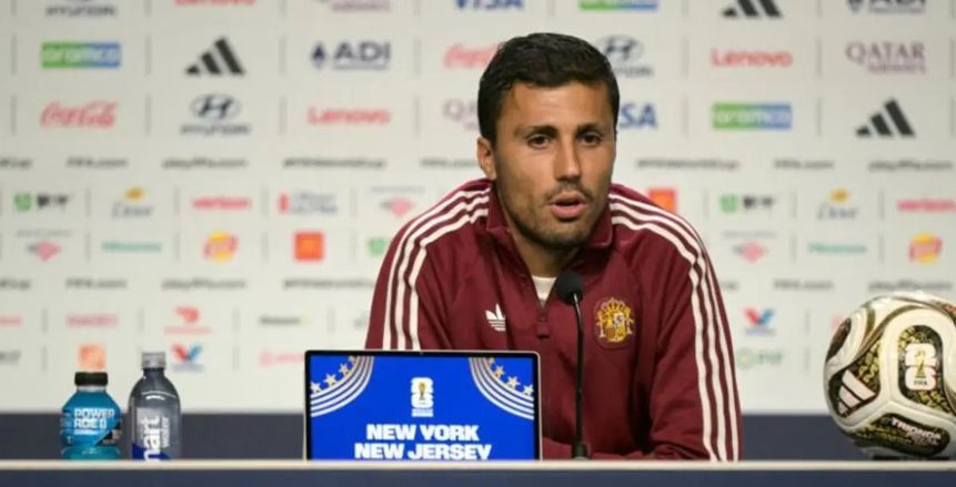 نجم إسبانيا عن مباراة الأرجنتين: نواجه ميسي أعظم لاعب في التاريخ