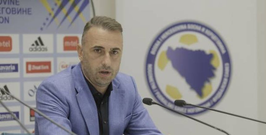 صائد بطولات وتجربة عربية وحيدة.. من هو إيفايلو بيتيف مدرب الزمالك المحتمل؟