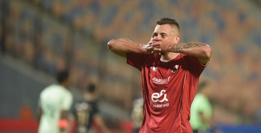 لماذا أصبح استمرار جراديشار مع الأهلي صعبا؟.. سببان وراء القرار