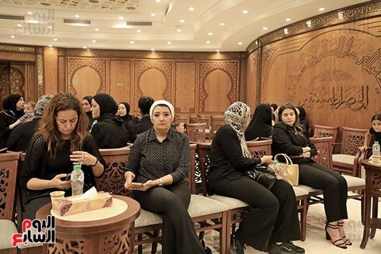 عزاء والد الصحفية دينا عبد العليم (32) عزاء والد الصحفية دينا عبد العليم (32)