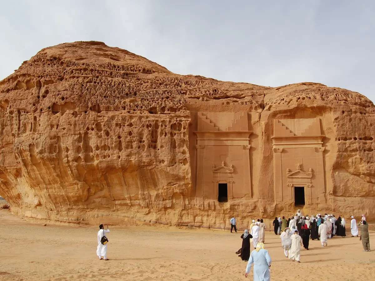 السياحة تواصل انتعاشها في السعودية