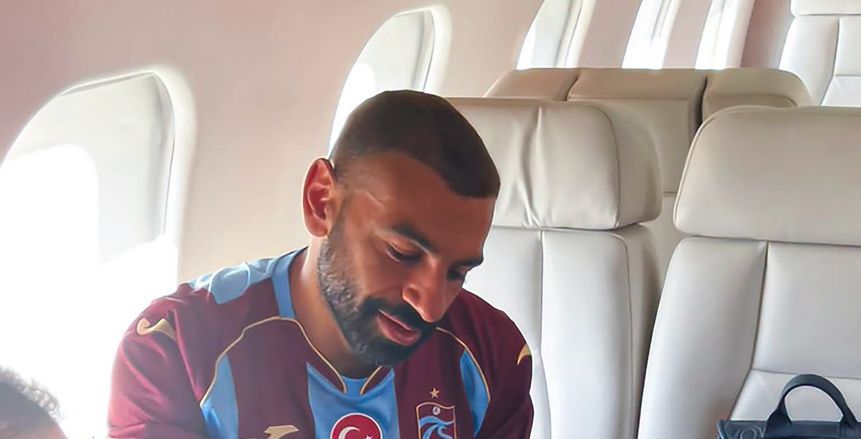 طرابزون يوجه تحذيرات لجماهيره قبل استقبال محمد صلاح في المطار