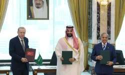 جانب من توقيع اتفاقية مكة للدفاع المشترك