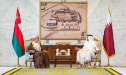 سلطان عمان يبحث مع أمير قطر العلاقات الثنائية