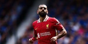 محمد صلاح يستلم جائزة الافضل في ليفربول عن شهر آب