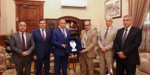 نقيب المحامين يهنئ المستشار مجدي قاسم بتوليه رئاسة محكمة استئناف القاهرة