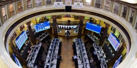 البورصة المصرية تربح 15 مليار جنيه في تعاملات الاثنين.. والمؤشر الرئيسي يرتفع 0.67%