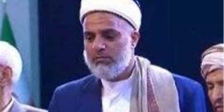 مصدر: قيادات حوثية منعت مفتي الجماعة من البقاء في طهران والسفر إلى الهند