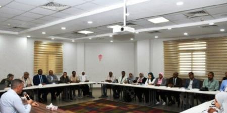 محافظ أسوان يفتتح ورشة عمل لتعزيز كفاءة برامج الحماية الاجتماعية