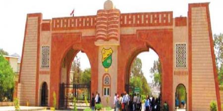 مسيرة طلابية حاشدة في جامعة صنعاء رفضًا لاستهداف مطار صنعاء الدولي
