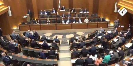 تقرير مصور | النواب يستأنفون الجلسة التشريعية بعد إقرار الأحكام الاستثنائية للشهادات وشرعة التقاعد