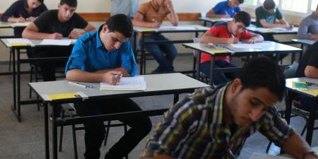 طلاب علمي رياضة: امتحان الرياضيات التطبيقية في مستوى المتوسط.. وأسئلة ميّزت بين المجتهدين