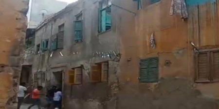 مصرع سيدة إثر انهيار سقف غرفة داخل عقار بمنطقة الحضرة في الإسكندرية