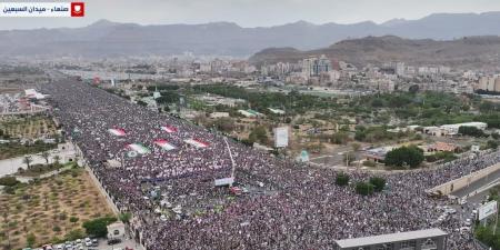 حشد غير مسبوق في صنعاء يترجم رسائل “التحذير والنفير” على طريق التحرر وانتزاع الحقوق