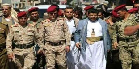 نبض صنعاء يتسارع.. قيادات حوثية تفرّ بعائلاتها وواشنطن تمنح السعودية الضوء الأخضر لضربة عسكرية