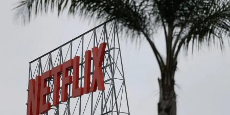 أسهم نتفليكس تهبط 11% مع مخاوف من تباطؤ النمو