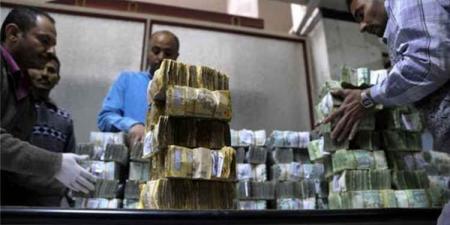 دراسة: الحوثيون أعادوا تشكيل اقتصاد موازٍ في مناطق سيطرتهم وحولوا القطاع الخاص إلى مصدر تمويل مستدام للحرب