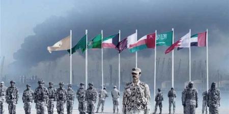 باحث بمركز الجزيرة يدق ناقوس الخطر ويحذر من هجوم إيراني بري لاحتلال أجزاء من دولة خليجية