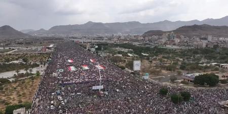 تقرير مصور | “جمعة التحذير والنفير”.. مليونيات يمنية تؤكد التمسك بخيار المواجهة