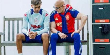 دي لافوينتي يرفض مقارنة يامال بميسي وينتظر "رصاصة" نجم إسبانيا في نهائي المونديال