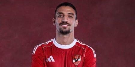 الأهلي يمدد عقد طاهر محمد طاهر حتى 2029