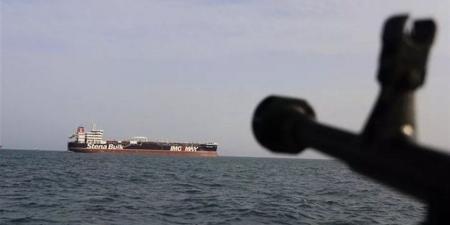 الحرس الثوري: انفجار في ناقلتي نفط وتوقفهما عن الحركة كانتا تعتزمان دخول المسار غير الآمن جنوب مضيق هرمز