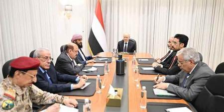 عاجل: مجلس الدفاع الوطني اليمني يقر إجراءات عسكرية لدعم معركة التحرير واستئناف تصدير النفط