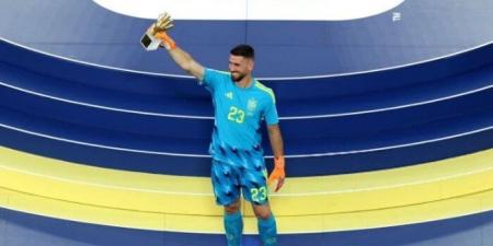 أوناي سيمون ينتزع جائزة أفضل حارس في كأس العالم 2026