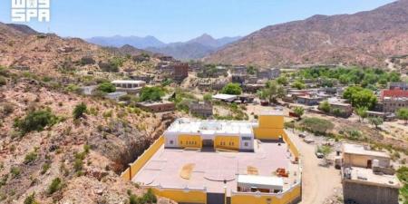 بدعم البرنامج السعودي لتنمية وإعمار اليمن.. استمرار الأعمال الإنشائية بمستشفى سباح بمحافظة أبين