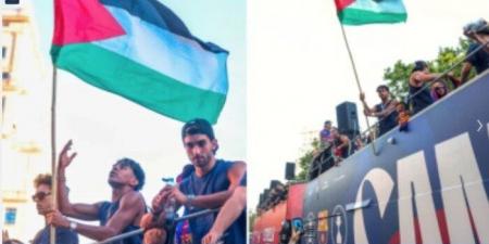 رسالة عبر السماء.. طائرة مسيرة تحمل صورة لامين يامال وهو يرفع العلم الفلسطيني