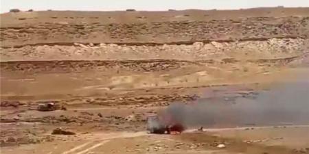 معارك عنيفة في الجوف.. قبائل ذو محمد تنتفض ضد الحوثيين وتحرق معداتهم العسكرية (فيديو)