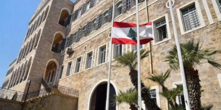 لبنان يدين تهديدات الحوثي للملاحة في باب المندب ويتضامن مع المملكة