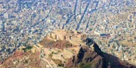 جدل في تعز بعد حكم قضائي بإعادة عائلات مسلحين إلى منزل استولوا عليه منذ بدء الحرب