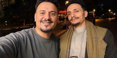 صانع المحتوى "الحجة تقية" يؤيد أحمد الجيشي: لازم أخرج من البلاد عشان أقول اللي في قلبي، وإذا رجعت تقولوا: عميل!