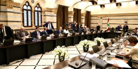مجلس الوزراء اللبناني وافق على ورقة سياسة قطاع الكهرباء واقر مشروع الإنترنت وتوسعة مرفأ بيروت وعين مديراً عاماً للمؤسسة العامة للأسواق الاستهلاكية