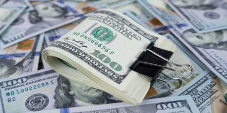 توتر واشنطن وطهران يدعم الدولار والين قرب أدنى مستوياته في 40 عاما