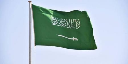 السعودية تعلن استهداف سفينة تابعة لإحدى شركاتها في البحر الأحمر وتؤكد سلامة طاقمها