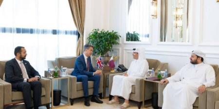 وزير خارجية قطر ونظيره البريطاني يناقشان المستجدات الإقليمية