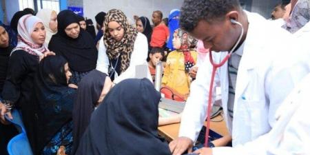 900 مستفيد وصرف العلاج بالمجان.. جامعة المنيا تواصل دورها التنموي بقافلة شاملة لقرية برمشا بالعدوة