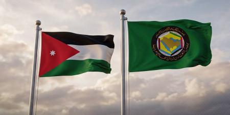 دول مجلس التعاون والأردن تدين تصاعد الهجمات الإيرانية على أراضيها وتدعو لتحرك أممي فوري لوقفها