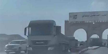 ماذا يحدث ؟ أرتال عسكرية ضخمة تتجه نحو عدن