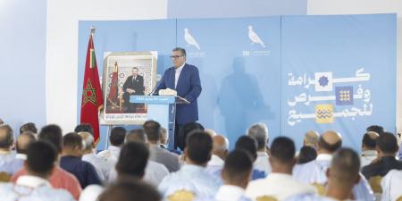 أخنوش لمناضلي حزبه بالعيون: "لمغاربة بغاوكم ومزال باغينكم تشتاغلو وتزيدو للأمام"