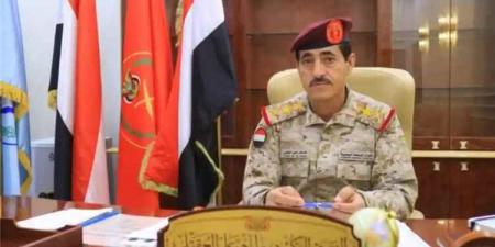 وزير الدفاع اليمني يوجه رسالة حازمة لمليشيات الحوثي وطهران