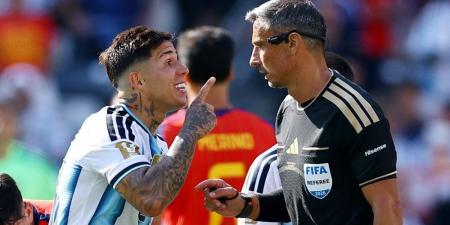 بعد أسبوع من إدارته نهائي كأس العالم 2026.. اعتزال الحكم السلوفيني سلافكو