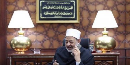 «عقبال العريس والوظيفة».. شيخ الأزهر يهنئ الطالبة مروة الثانية على الجمهورية علمي